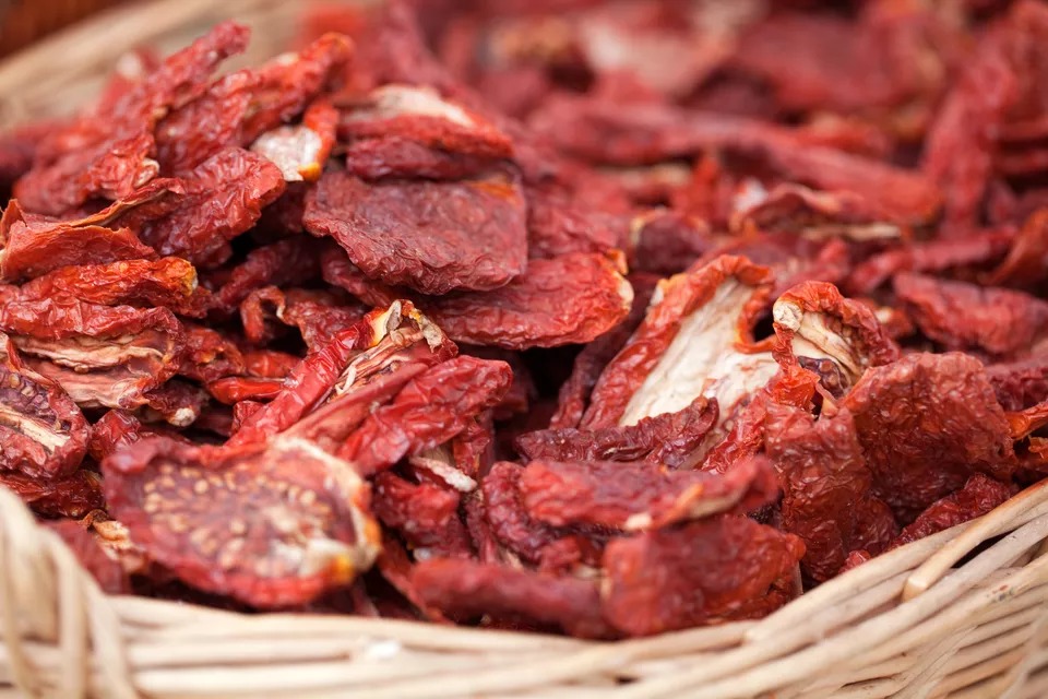 Sun-Dried Tomatoes Selection and Storage